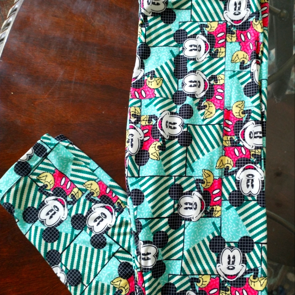 New LuLaRoe Disney One Size Leggings Mickey Mouse